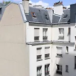 Pretty 2 Rooms Of 46 M2 In The 11Th